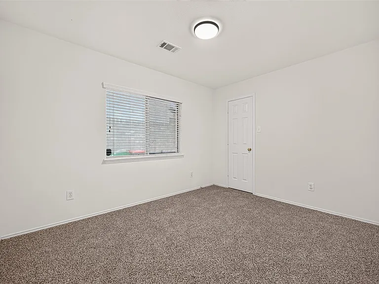 3830 Flatwood Dr — Photo 8