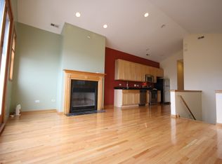 4227 S Calumet Ave #3, Chicago, IL 60653
