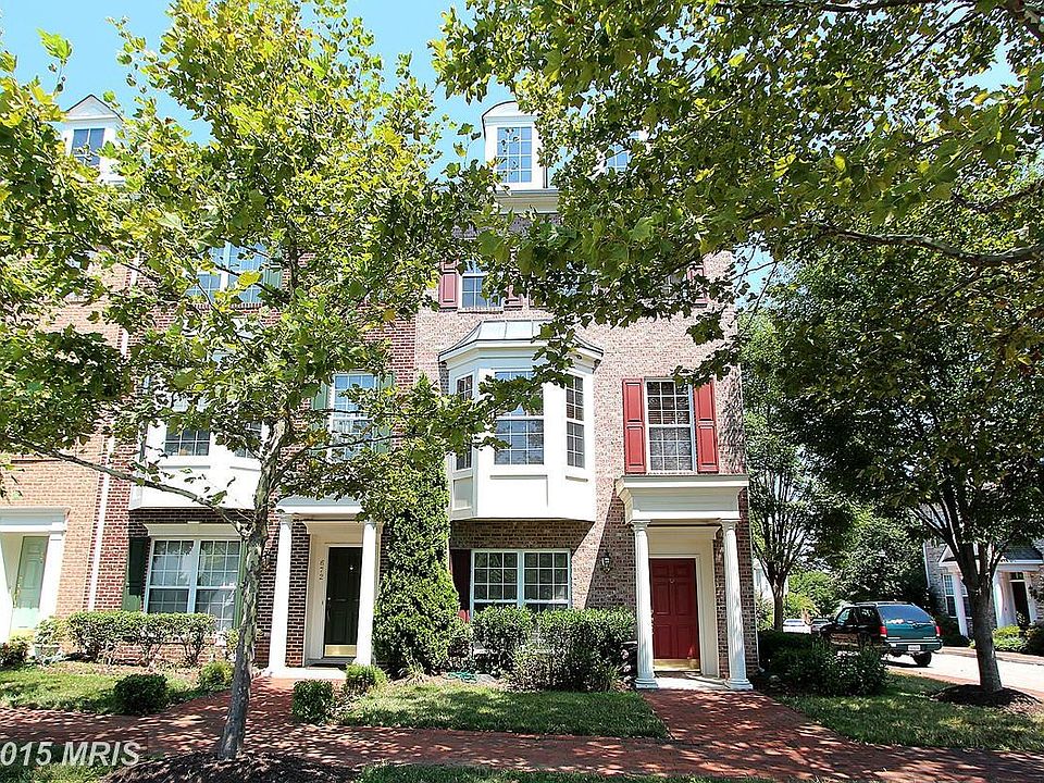 Exterior (Front)