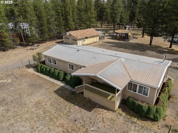 52128 Stearns Rd, La Pine, OR 97739