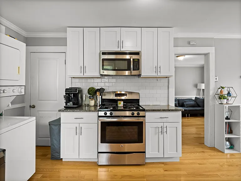 23 New Ocean St #1 — Photo 2