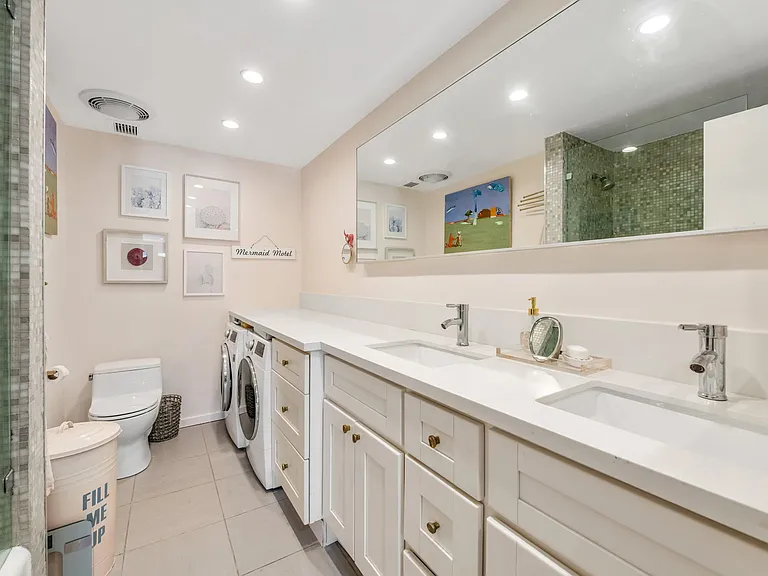 7250 Franklin Ave #903 — Photo 15