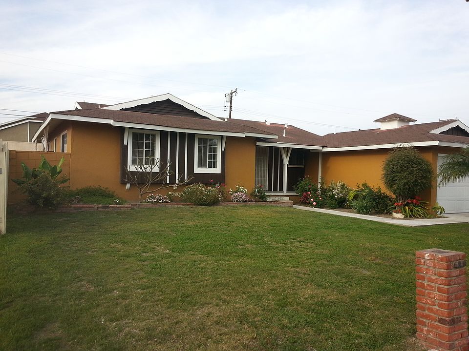 1st image of 3167 W Del Monte Dr