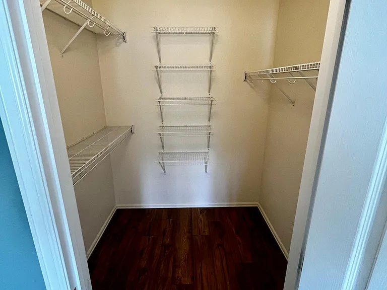 1727 Victorian Point — Photo 22