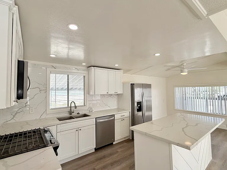 14352 Beach Blvd #15 — Photo 18