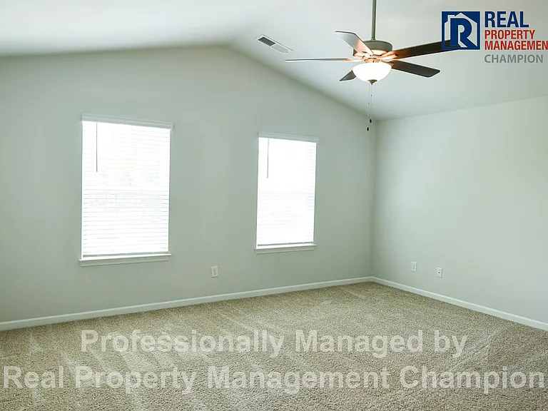 433 Ginger Dr — Photo 6