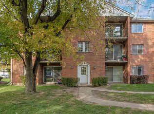 7875 N Caldwell Ave UNIT 302, Niles, IL 60714