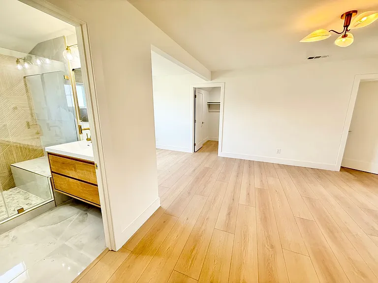 2902 E Winfield Ave — Photo 29