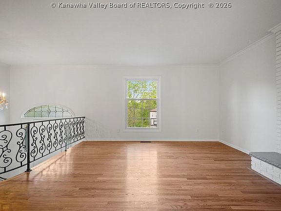 5th image of 1384 Nottingham Rd