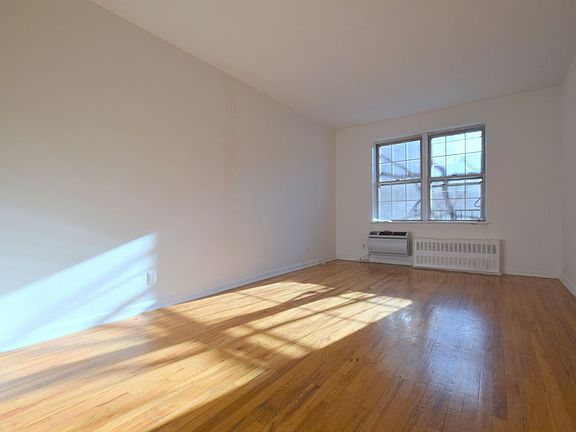 4th image of 534 E 85th St APT 5G