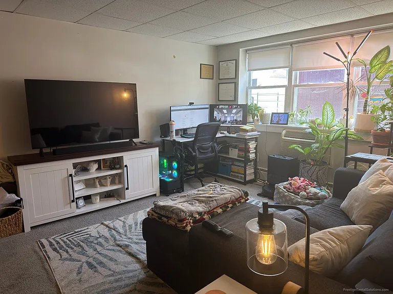 1751 Washington St #2 — Photo 4