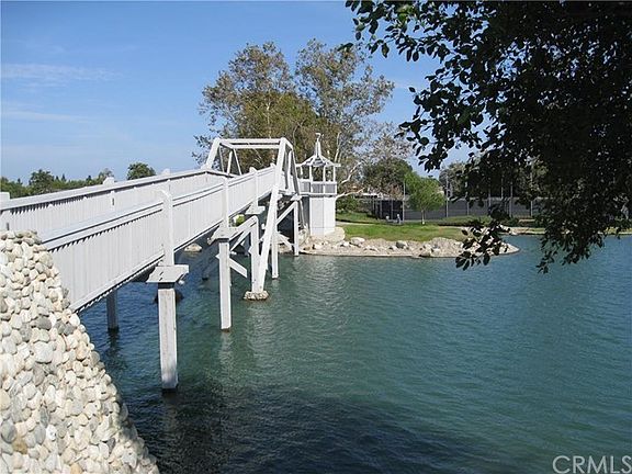 Bridge over North Lake