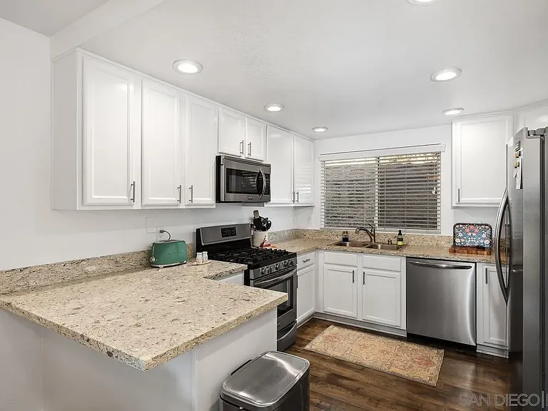 1534 Glenwood Dr — Photo 4