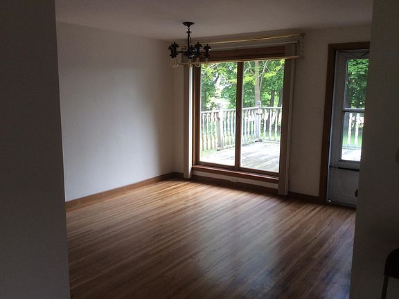 3rd image of 4824 Edgewood Dr