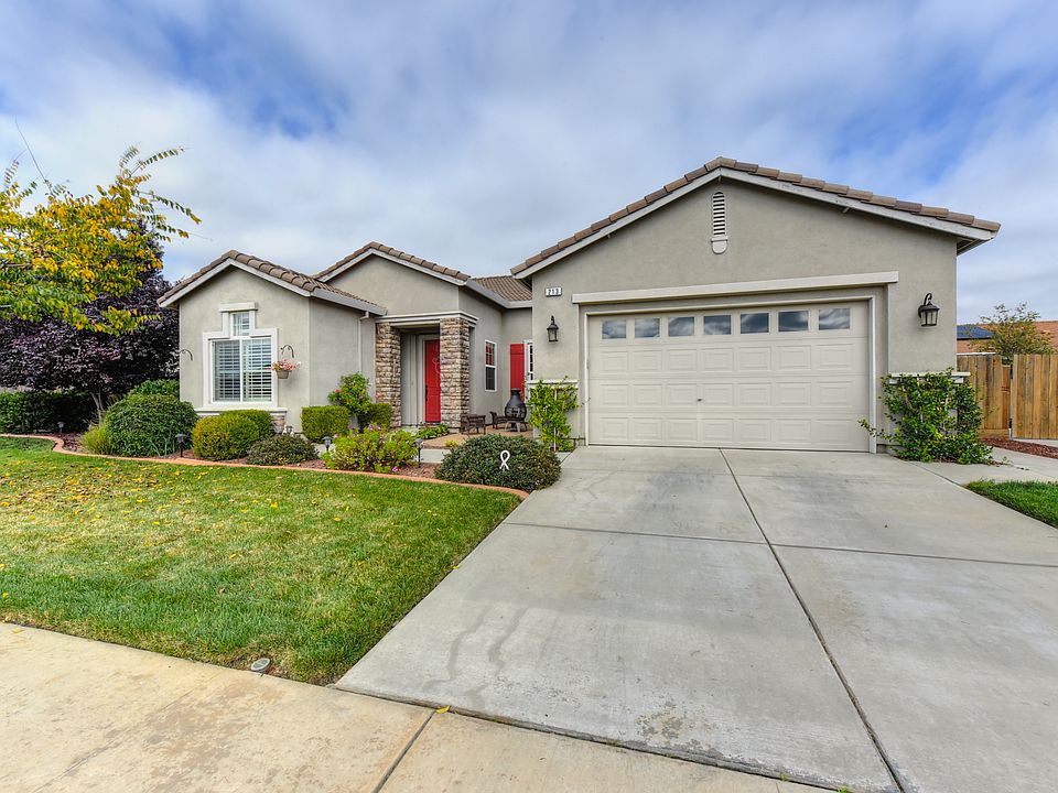 1st image of 213 Daisy Dr