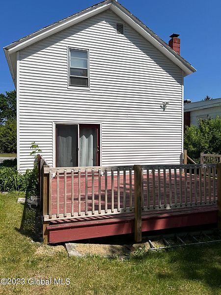 3rd image of 7 Lafayette Street