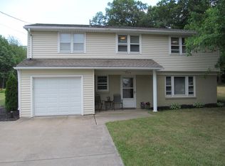 3725 W 38th St, Erie, PA 16506