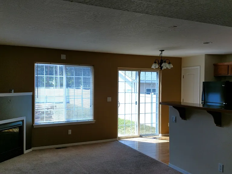 109 W 19th Ave #C — Photo 3
