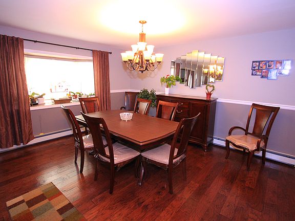 5th image of 3496 Wiedner Ave