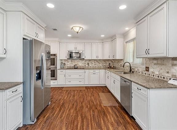 5th image of 3714 Spanish Dr