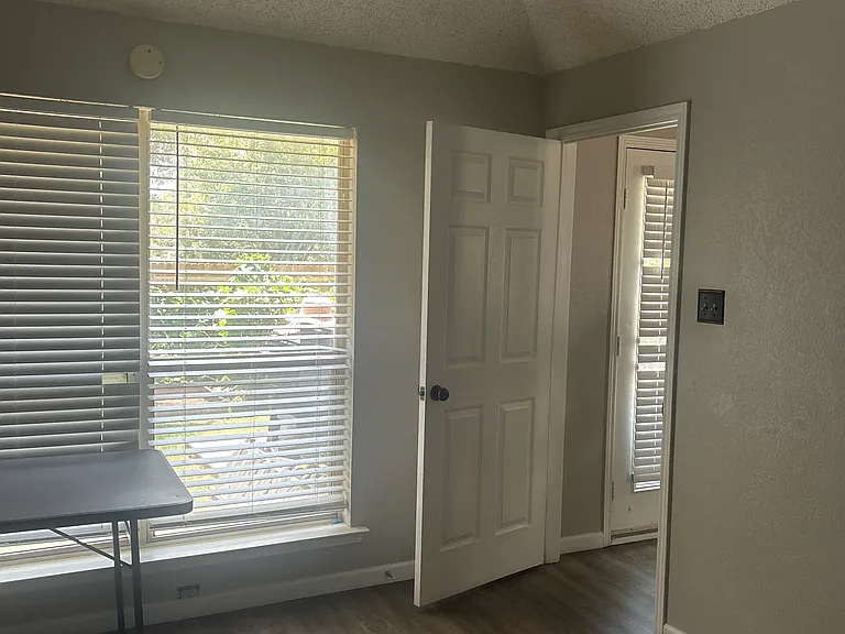 613 Deauville Dr — Photo 1