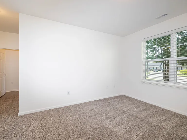 Raintree Townhomes 5 Units — Photo 13