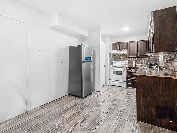 5th image of 6848 135th St