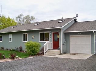2707 N 4th St, La Grande, OR 97850