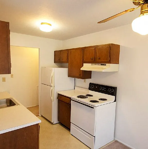 Westwood Apartments - SP Lafayette LLC — Photo 44