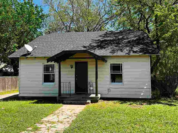 1014 S Main St, Blackwell, OK 74631