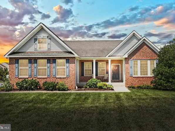 11 Joshua Dr, Hanover, PA 17331