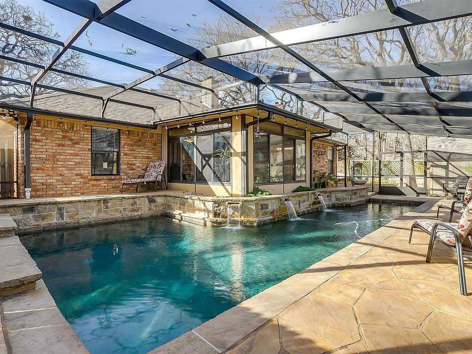 1st image of 941 Glen Oak Dr