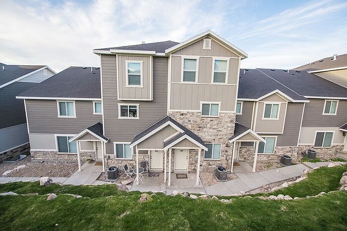 1st image of 14381 S Oakfield Way