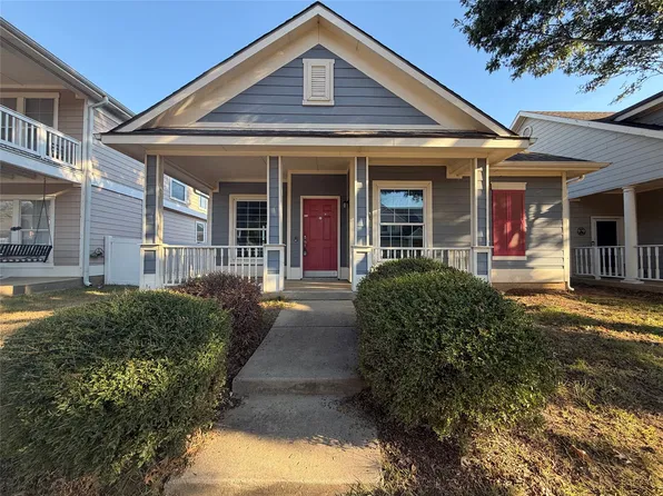 10061 Cedar Lake Dr, Aubrey, TX 76227