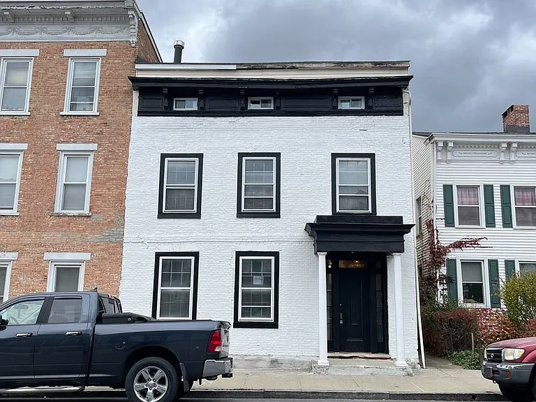 208 Warren St — Photo 121