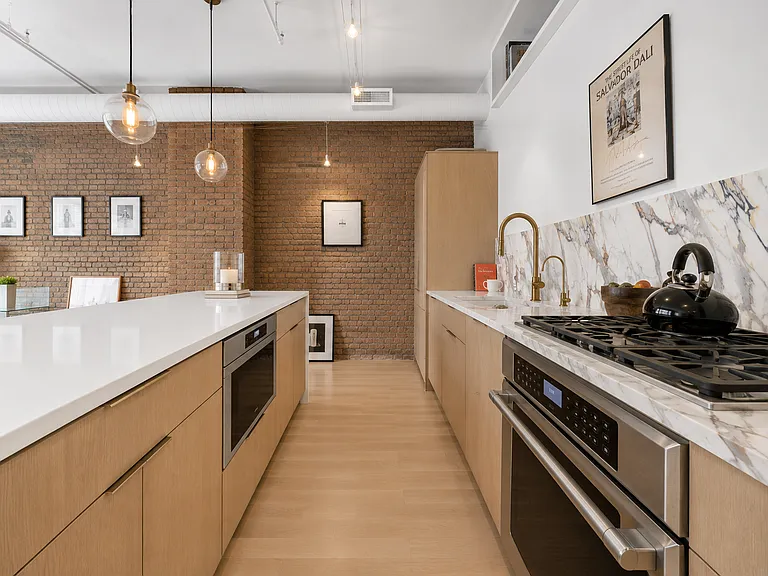 1323 S Wabash Ave #201 — Photo 8