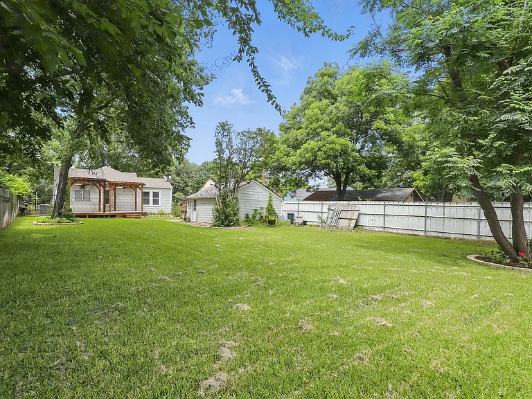 2516 Primrose Ave — Photo 19