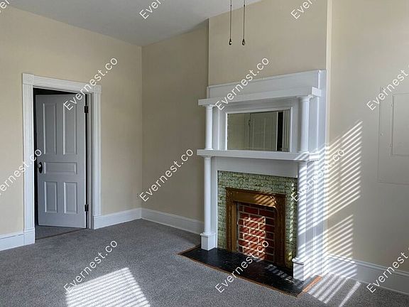 5th image of 804 W Clay St #B