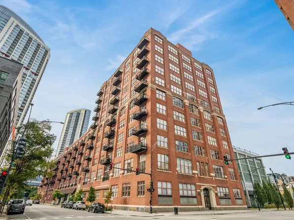 360 W Illinois St APT 613, Chicago, IL 60654