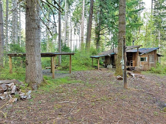 2nd image of 38220 Boscage Ln