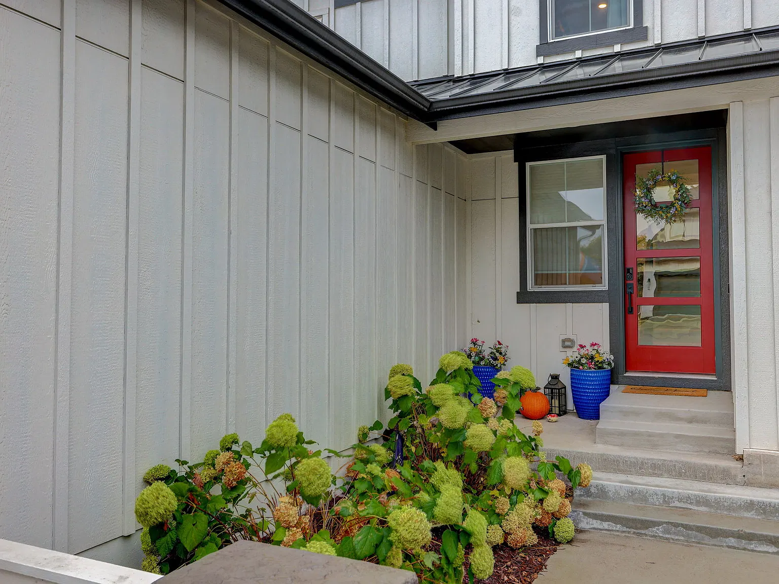 4 bed, 3100 sqft, $4,600 — Photo 2