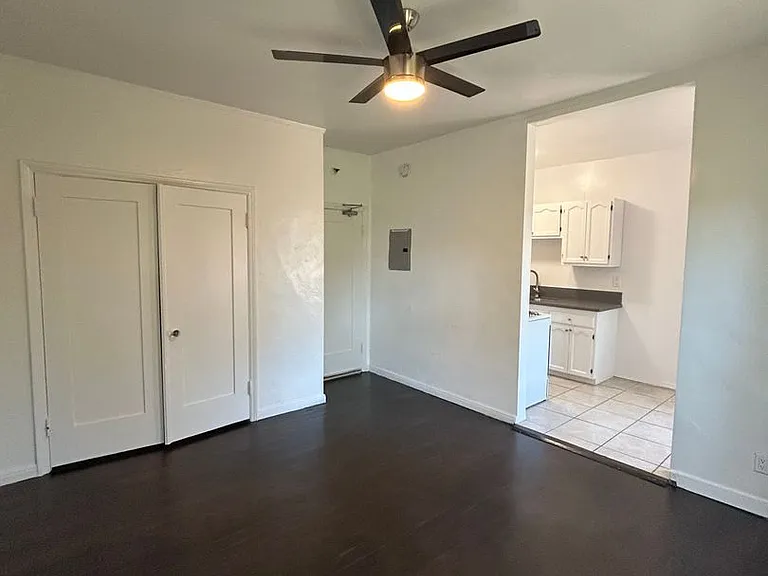 Val D' Kingsley LLC — Photo 57