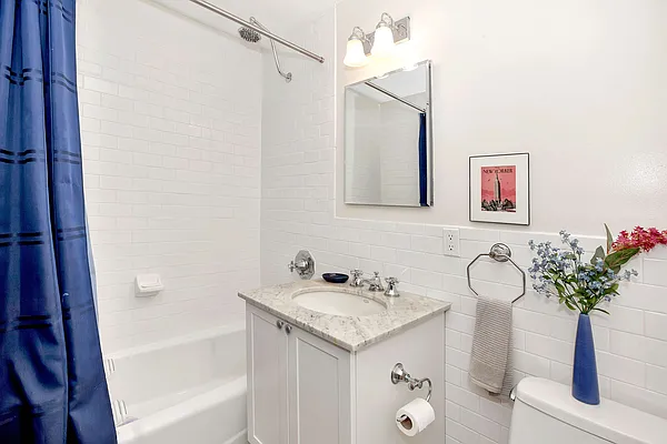 Sold by Compass | media 7