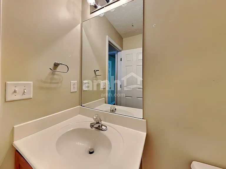 311 Barberry Pl — Photo 15