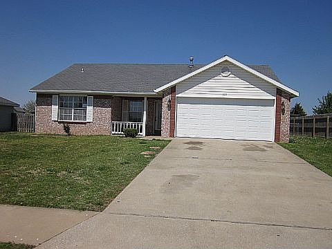 1st image of 522 Ane Ave