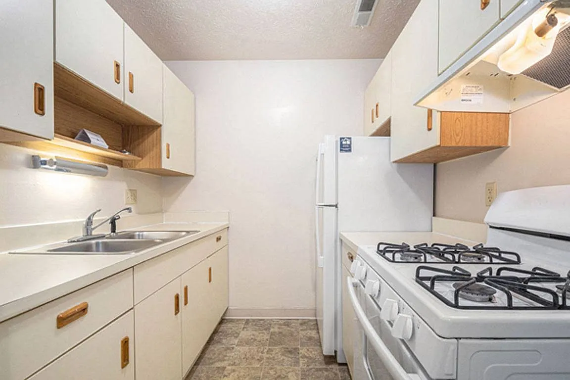 Walnut Trail Apartments — Photo 3