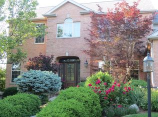 3204 Countrybend Ln, Champaign, IL