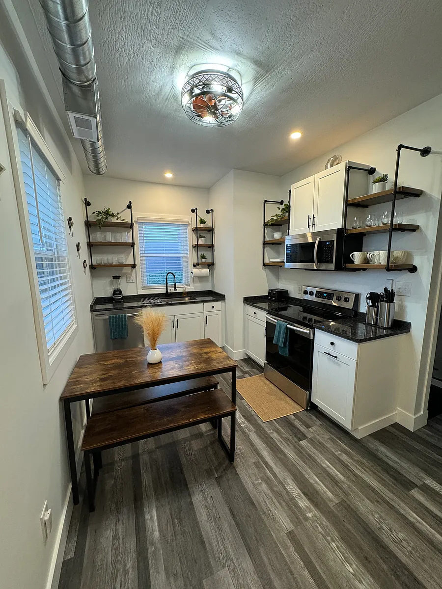 Furnished Kitchen - 664 New Castle Rd #2