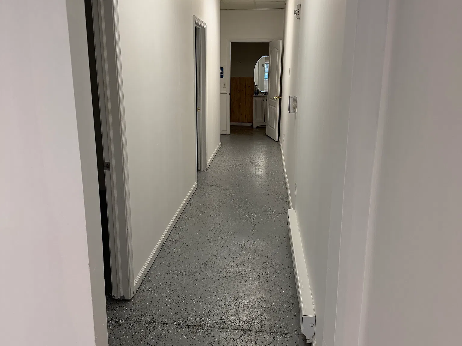 3 bed, 715 sqft, $700 — Photo 4