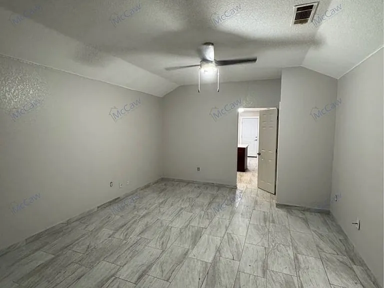 5304 Carol Ave — Photo 3